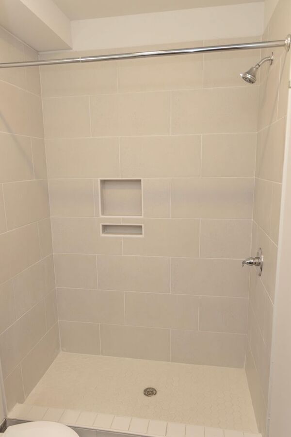 Building Photo - 109 N 63rd St