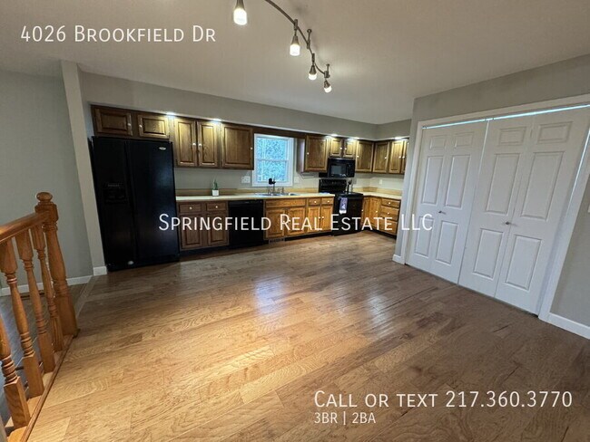 Building Photo - 4026 Brookfield Dr