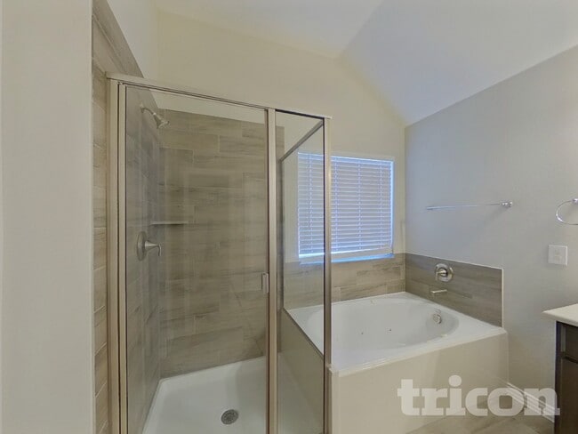 Building Photo - 14729 Rocky Face Ln