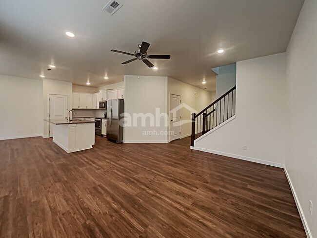 Building Photo - 1508 193rd St Ct E