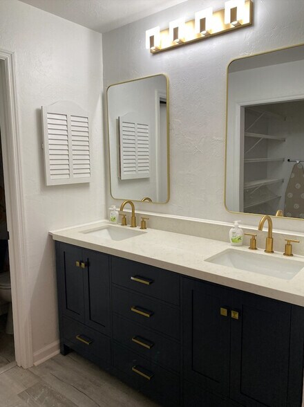 Building Photo - 2412 Talco Hills Dr