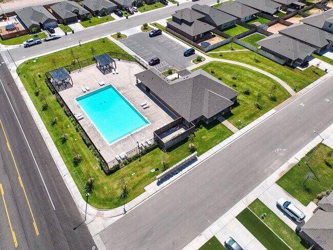 Building Photo - 6910 Kate Reed Dr