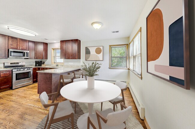 Building Photo - 1108 Fortuna Ave