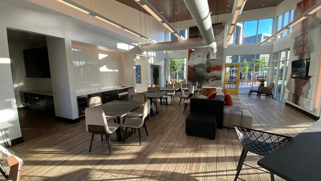 Building Photo - 3698 Vision Cmn