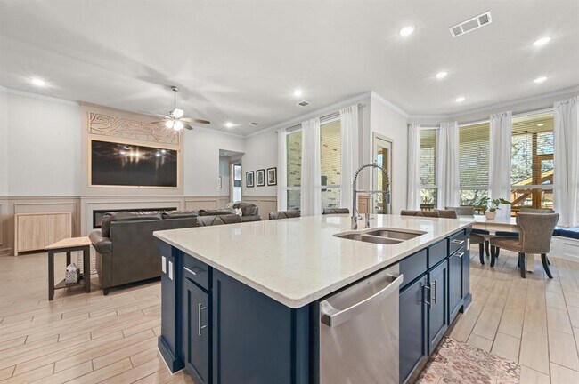 Building Photo - 217 Mineral River Lp