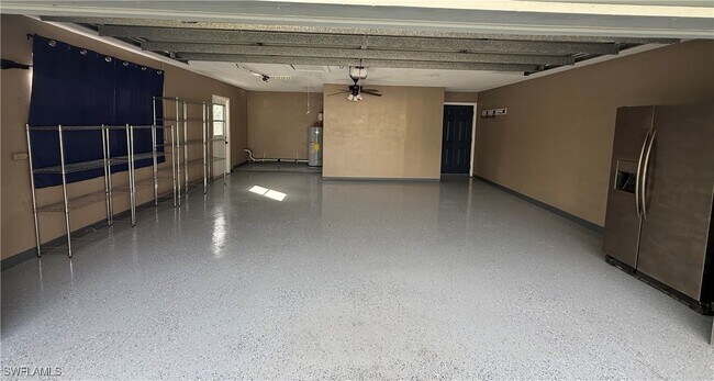 Building Photo - 235 Cypress Way W