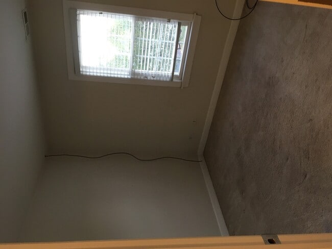 Building Photo - 1722 Ranchview Dr