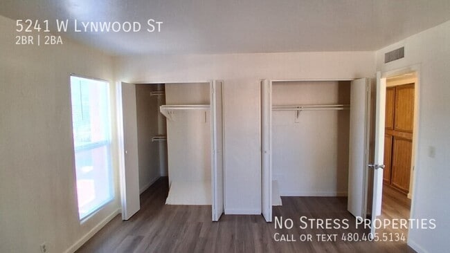 Building Photo - 5241 W Lynwood St