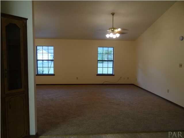 Building Photo - 5757 Melrose Dr
