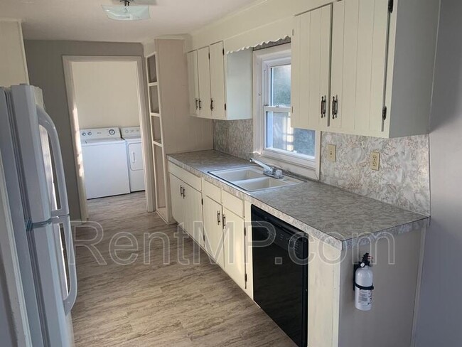 Building Photo - 1915 S Stockman Rd