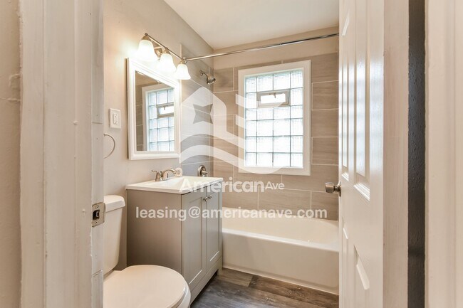 Building Photo - 4655 N 40th St