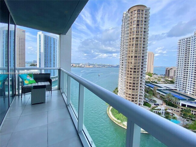 Building Photo - 465 Brickell Ave