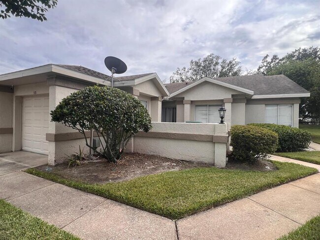 Building Photo - 535 Azinger Cir