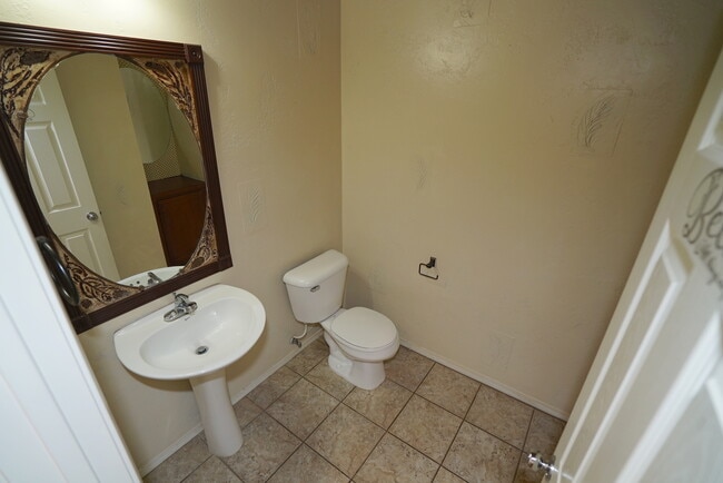 Building Photo - 29270 Hatari Way