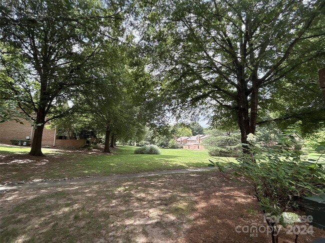 Building Photo - 6740 Constitution Ln