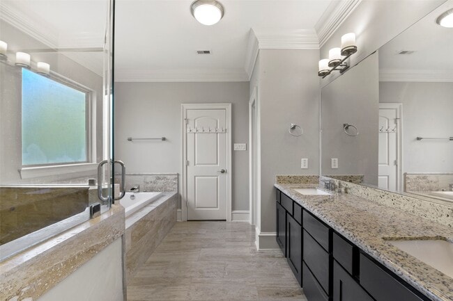 Building Photo - 5226 Kiam St