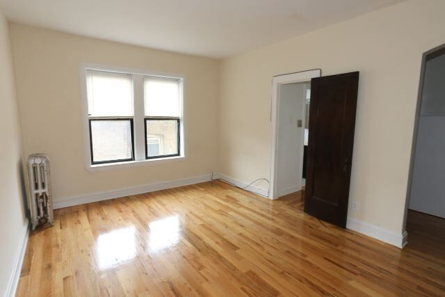 Building Photo - 4848 N Damen Ave