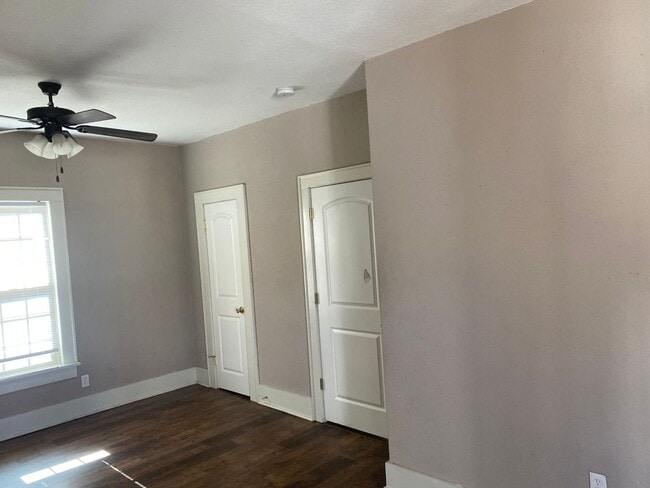 Building Photo - 3 Bedroom and 2 Bath in Durrant