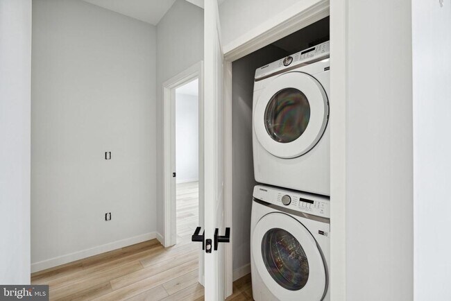 Building Photo - 1112 E Berks St