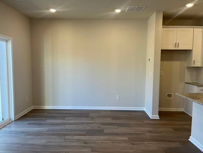 Building Photo - 5113 Brailey Cir