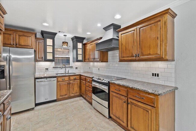 Building Photo - 1104 S Hunters Glen Cir