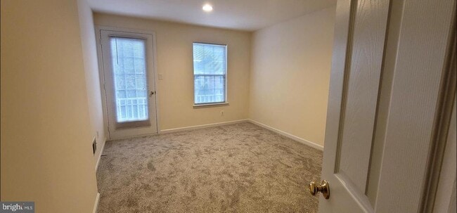 Building Photo - 9492 Bankhead Dr