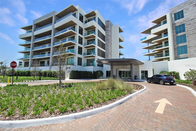 Building Photo - 1591 Gulf of Mexico Dr