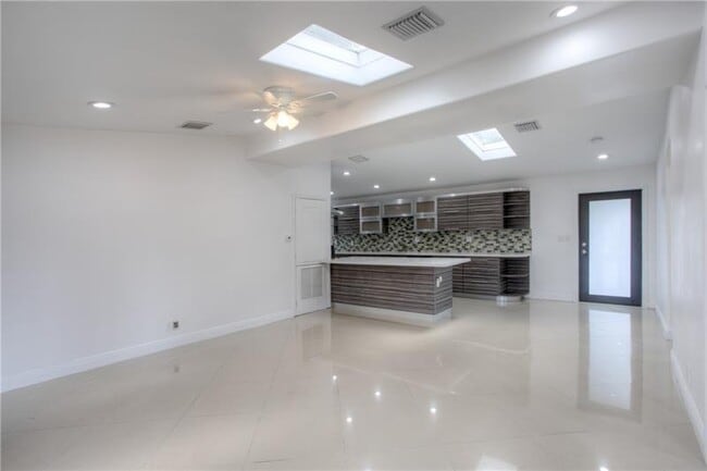 Building Photo - 2493 Andros Ln