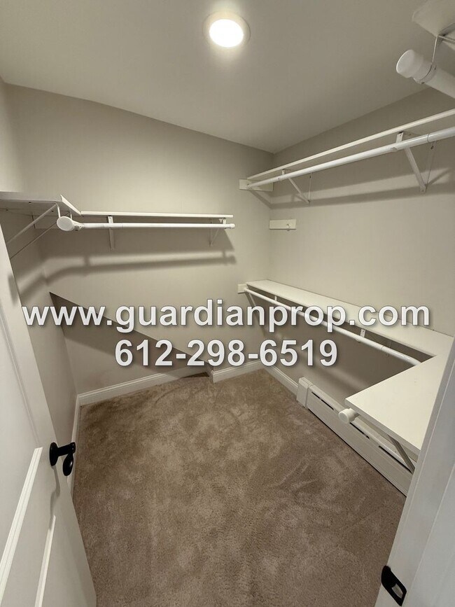 Building Photo - Fully Updated House Available Now, Office,...