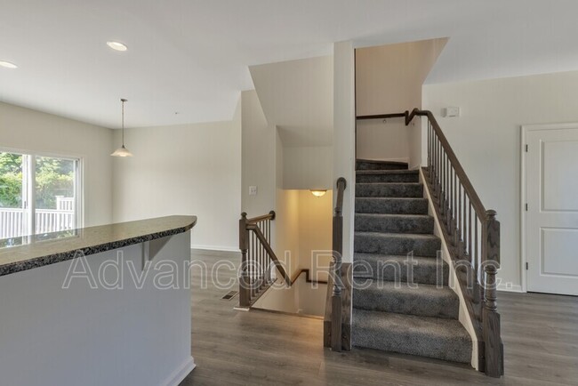 Building Photo - 819 Magnolia Ridge Dr