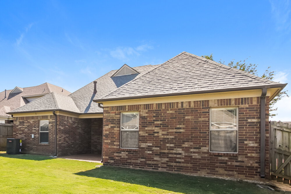 Building Photo - 225 Birch Springs Cove