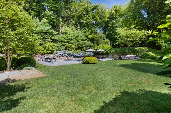 Building Photo - 37 Beaver Brk Rd