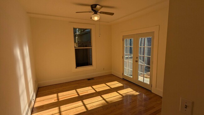 Building Photo - 816 Addison St