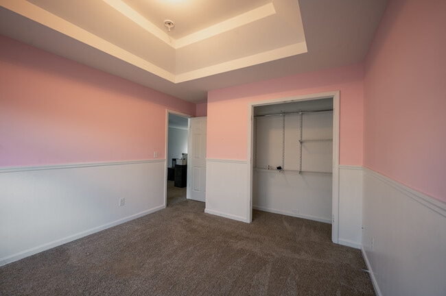 Building Photo - 7445 Absinth Dr