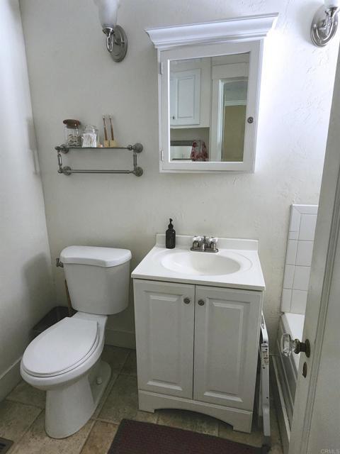 Building Photo - 3094 Blue Jay Dr