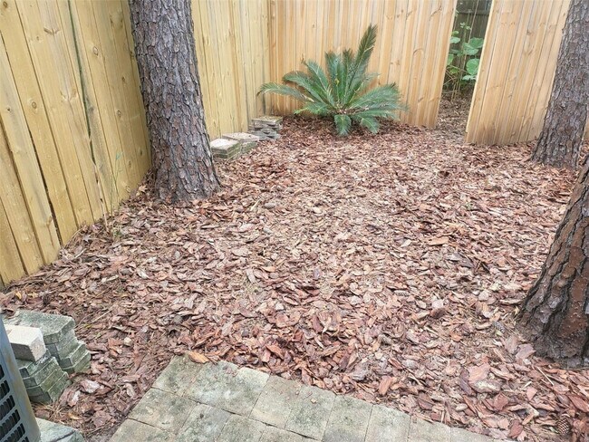 Building Photo - 6926 SW 45th Ave