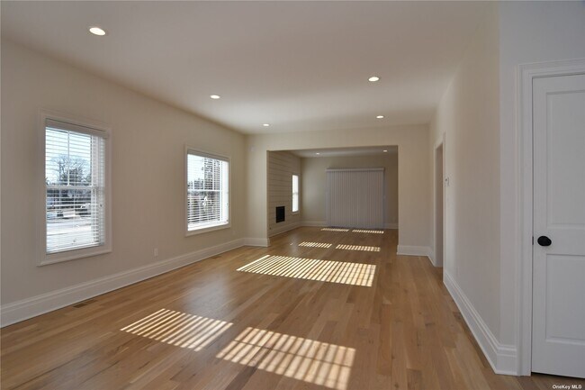 Building Photo - 1 Madison Pl