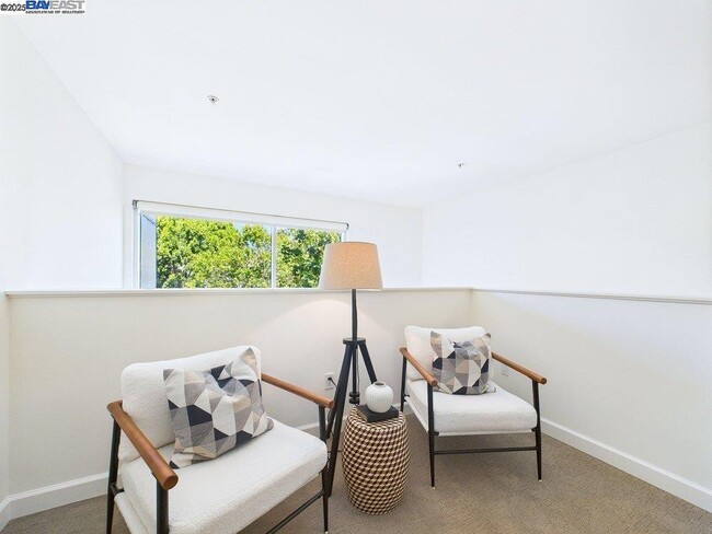 Building Photo - 485 W MacArthur Blvd