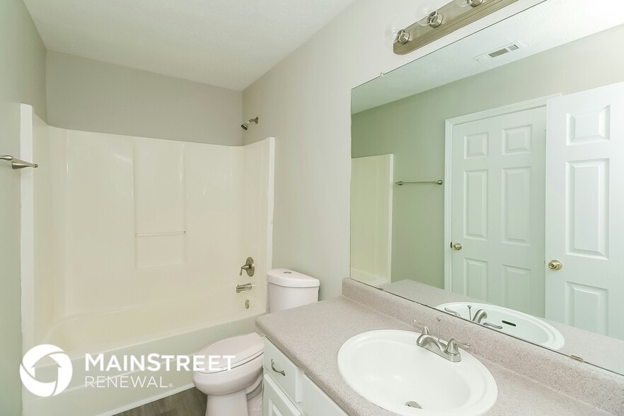 Building Photo - 388 Sawgrass Way