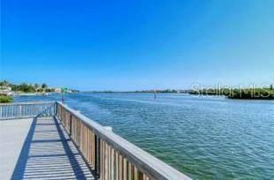 Building Photo - 1125 W Peppertree Dr