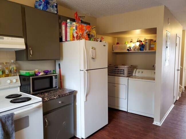 Building Photo - Pecan1919 (KC-AM)