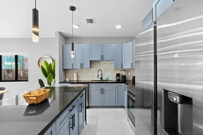 Building Photo - 1540 NW 46th St