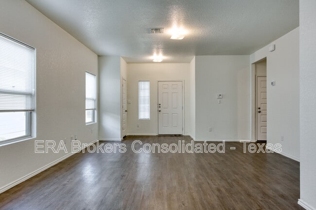 Building Photo - 5407 Shasta Pl