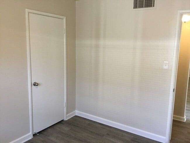 Building Photo - START APPLYING FOR THIS 5 BEDROOM HOME! COMING SOON