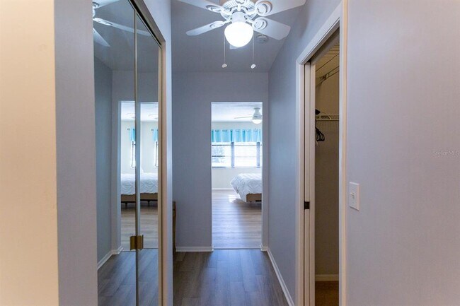 Building Photo - 5630 Golf Pointe Dr