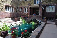 Building Photo - Beautiful studio Apartment in the heart of...