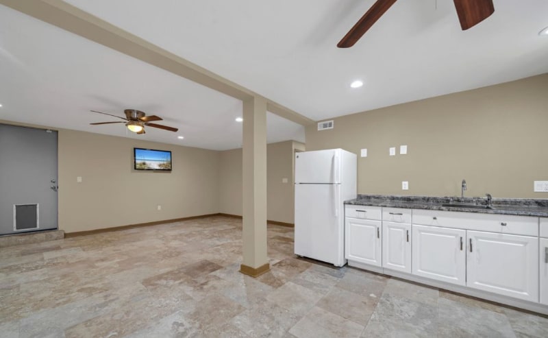 Building Photo - 536 Benning Dr