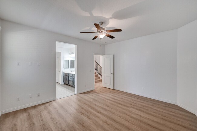 Building Photo - Lantern Gardens