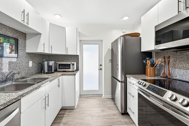 Building Photo - 3511 Washington Rd