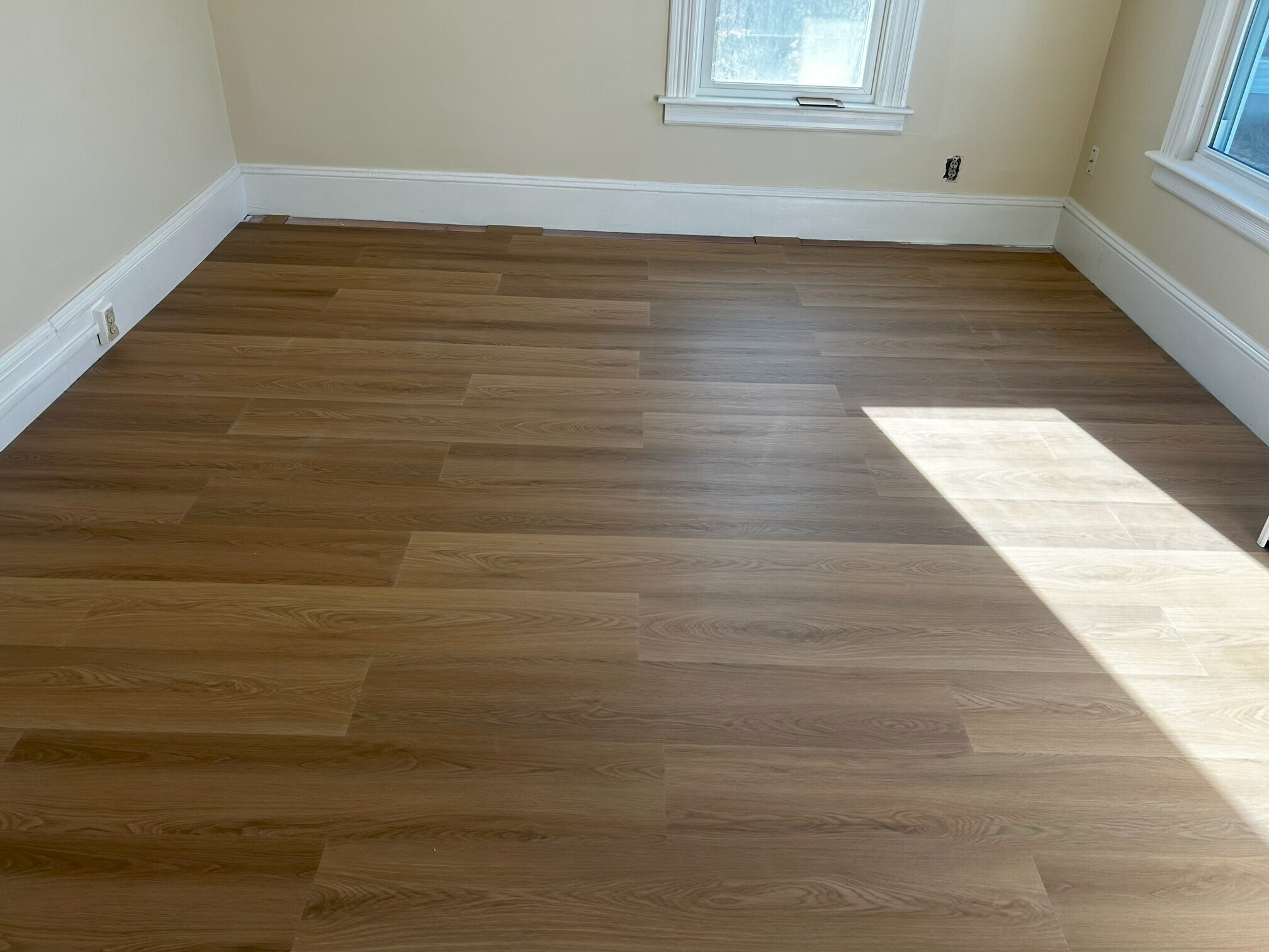 Livingroom - 279 Nottingham St